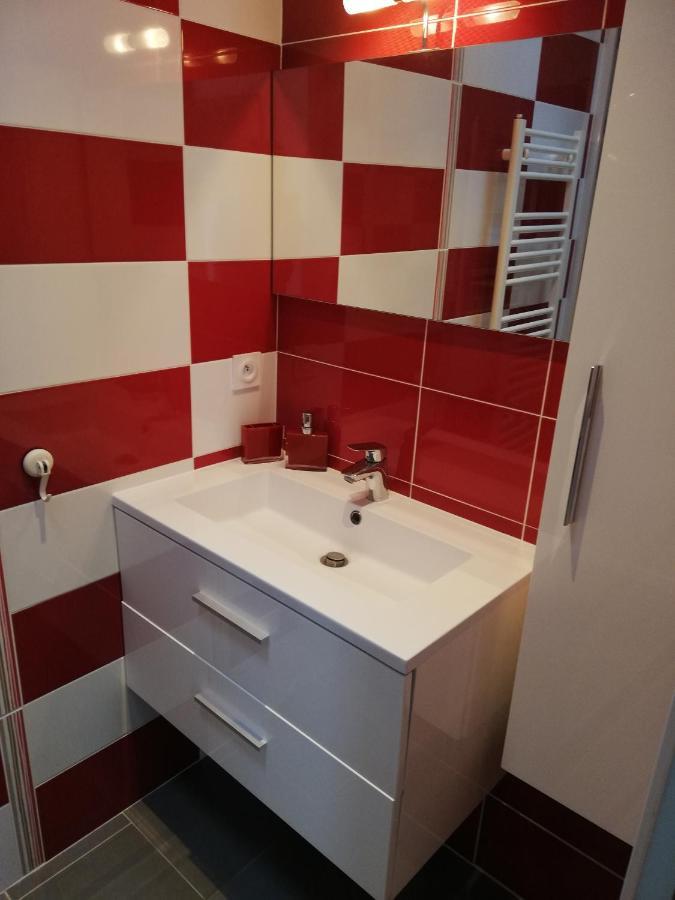 Appartement De Plain Pied Dans La Verdure Yerres Luaran gambar