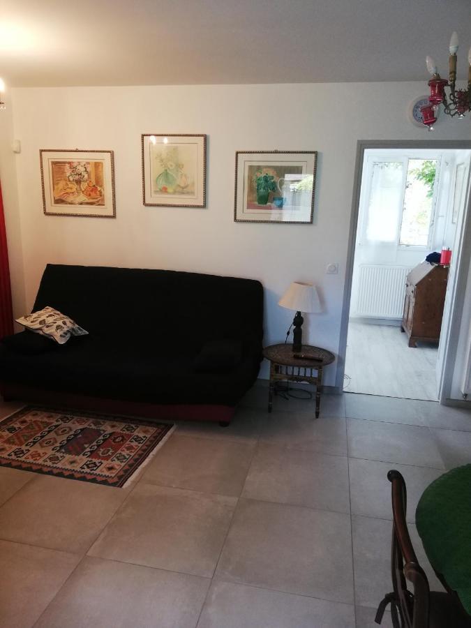 Appartement De Plain Pied Dans La Verdure Yerres Luaran gambar